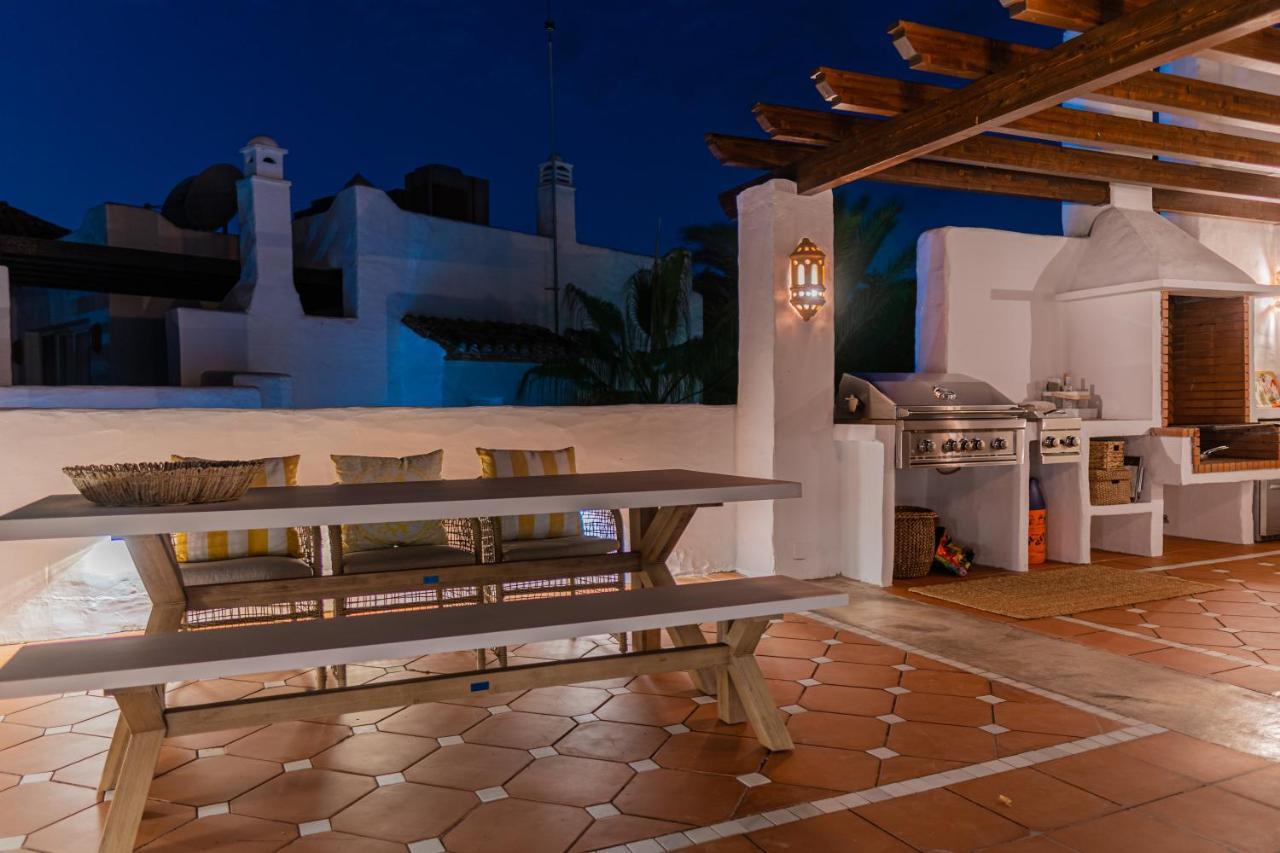 Apartamento Luxurious penthouse in Ventura del Mar, Puerto Banus. Marbella Exterior foto
