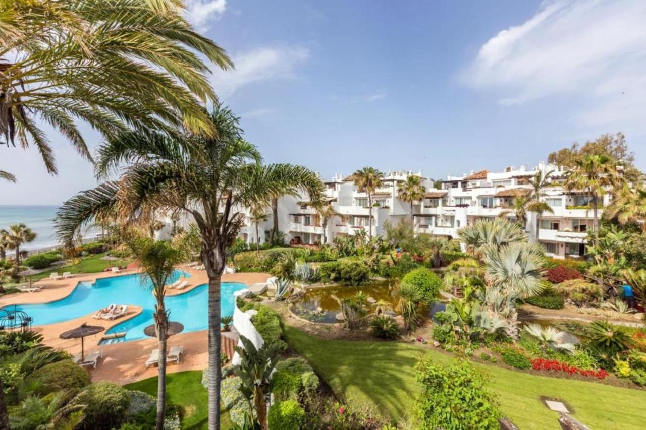 Apartamento Luxurious penthouse in Ventura del Mar, Puerto Banus. Marbella Exterior foto